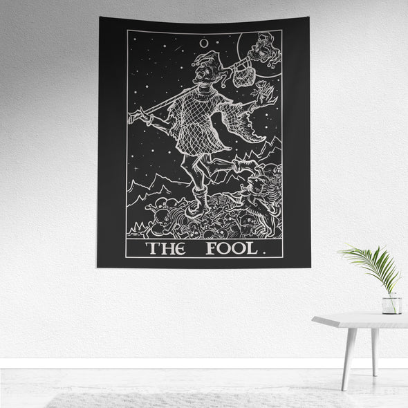 The Fool Terror Tarot Card Shadow Edition Tapestry (Black & White)